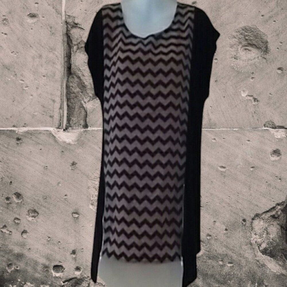 New with Tags Bad TV Reception Print Blouse Size Large